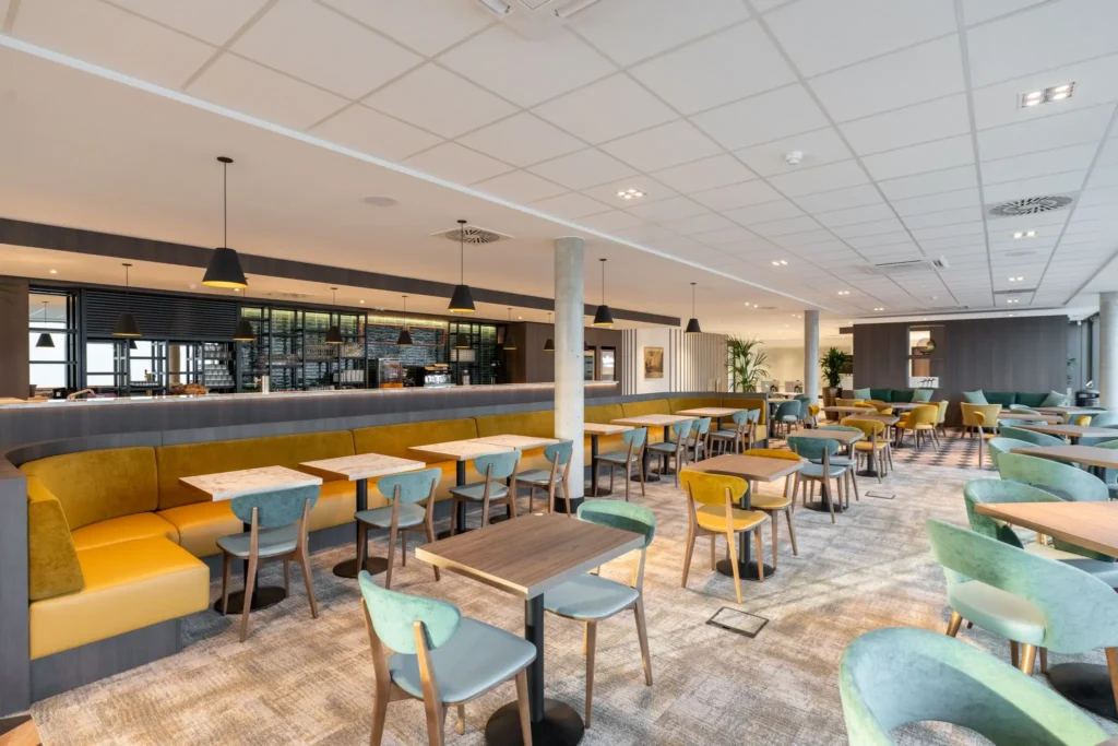 Golf Club Public Areas Fit-Out 3 1730369594121