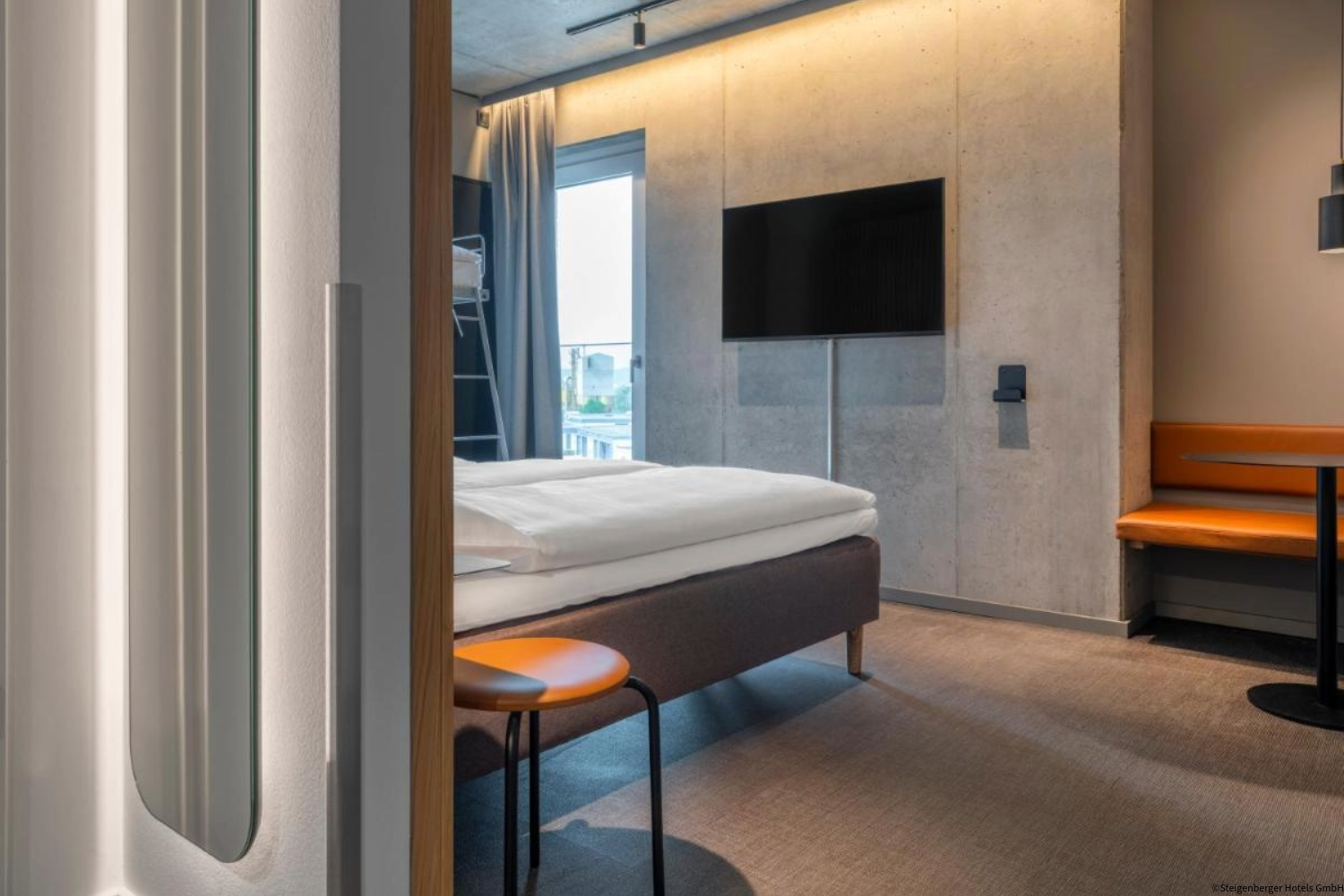 Home 10 guest-room furniture packages